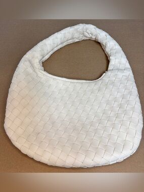 🤍 Oak + Fort Woven ivory mini hobo bag